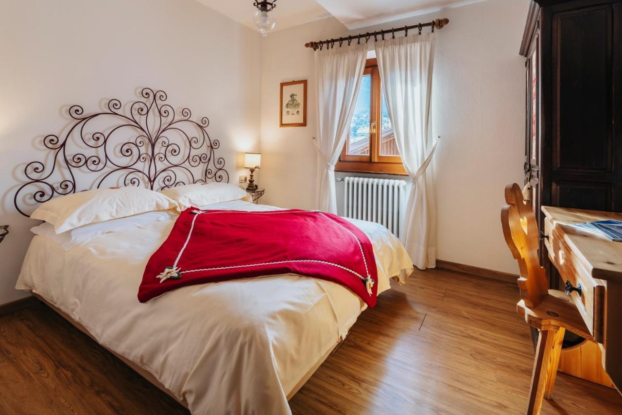 Hotel Panda Cortina- Ricarica Auto Elettriche Cortina dʼAmpezzo Eksteriør bilde