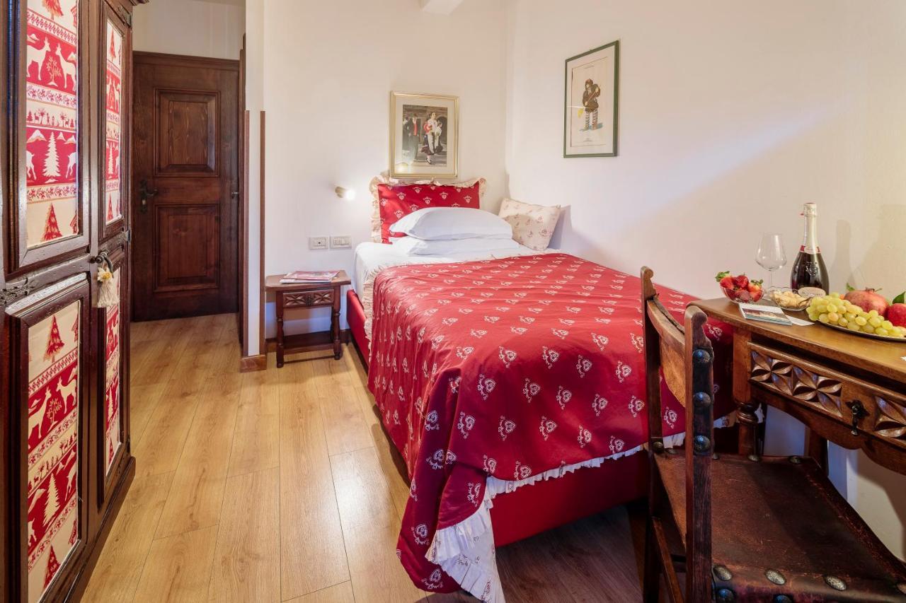 Hotel Panda Cortina- Ricarica Auto Elettriche Cortina dʼAmpezzo Eksteriør bilde