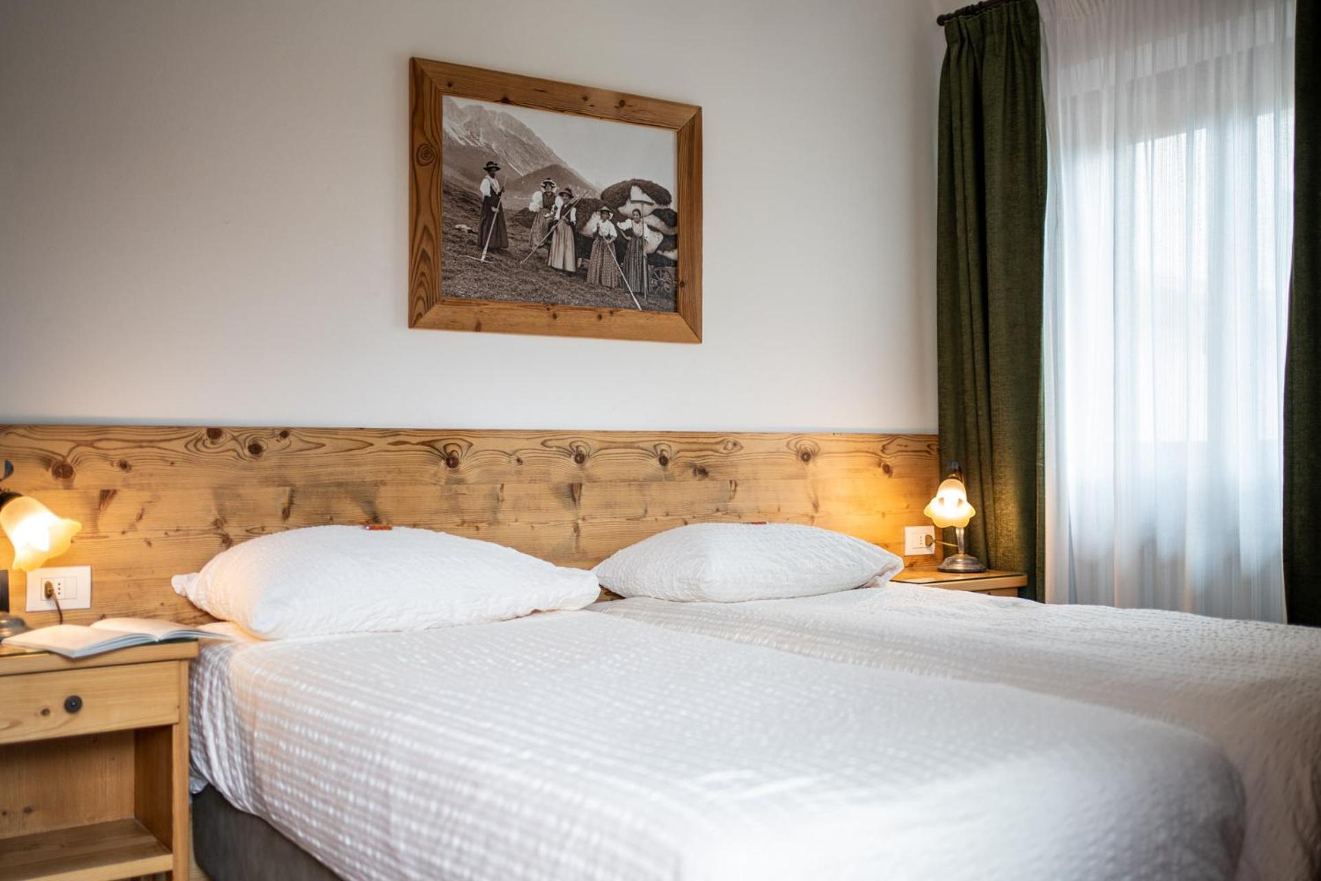 Hotel Panda Cortina- Ricarica Auto Elettriche Cortina dʼAmpezzo Eksteriør bilde