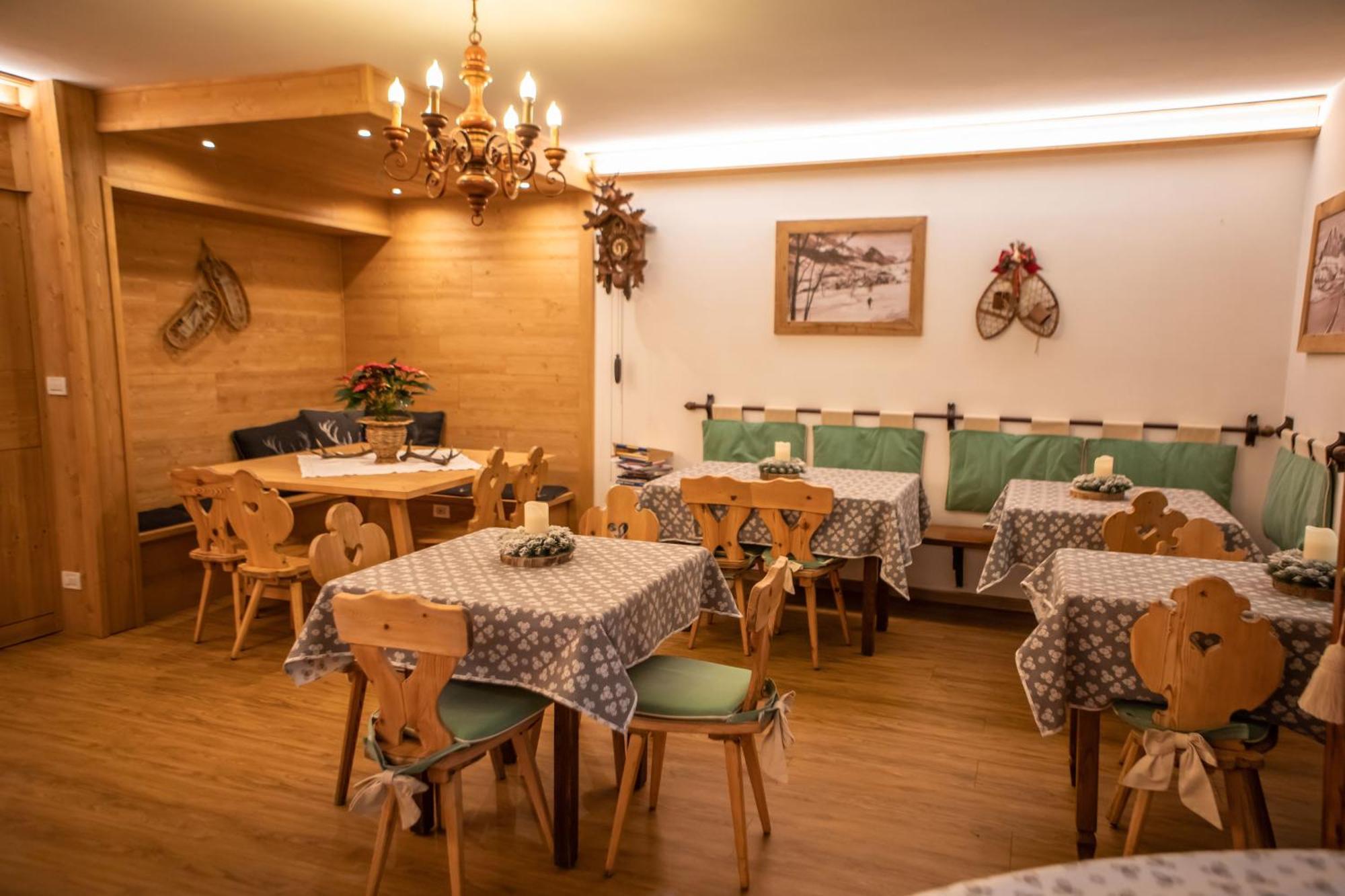 Hotel Panda Cortina- Ricarica Auto Elettriche Cortina dʼAmpezzo Eksteriør bilde
